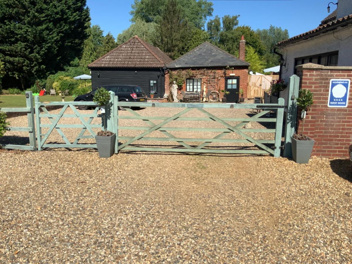 The Oak Rooms Coltishall Exterior photo